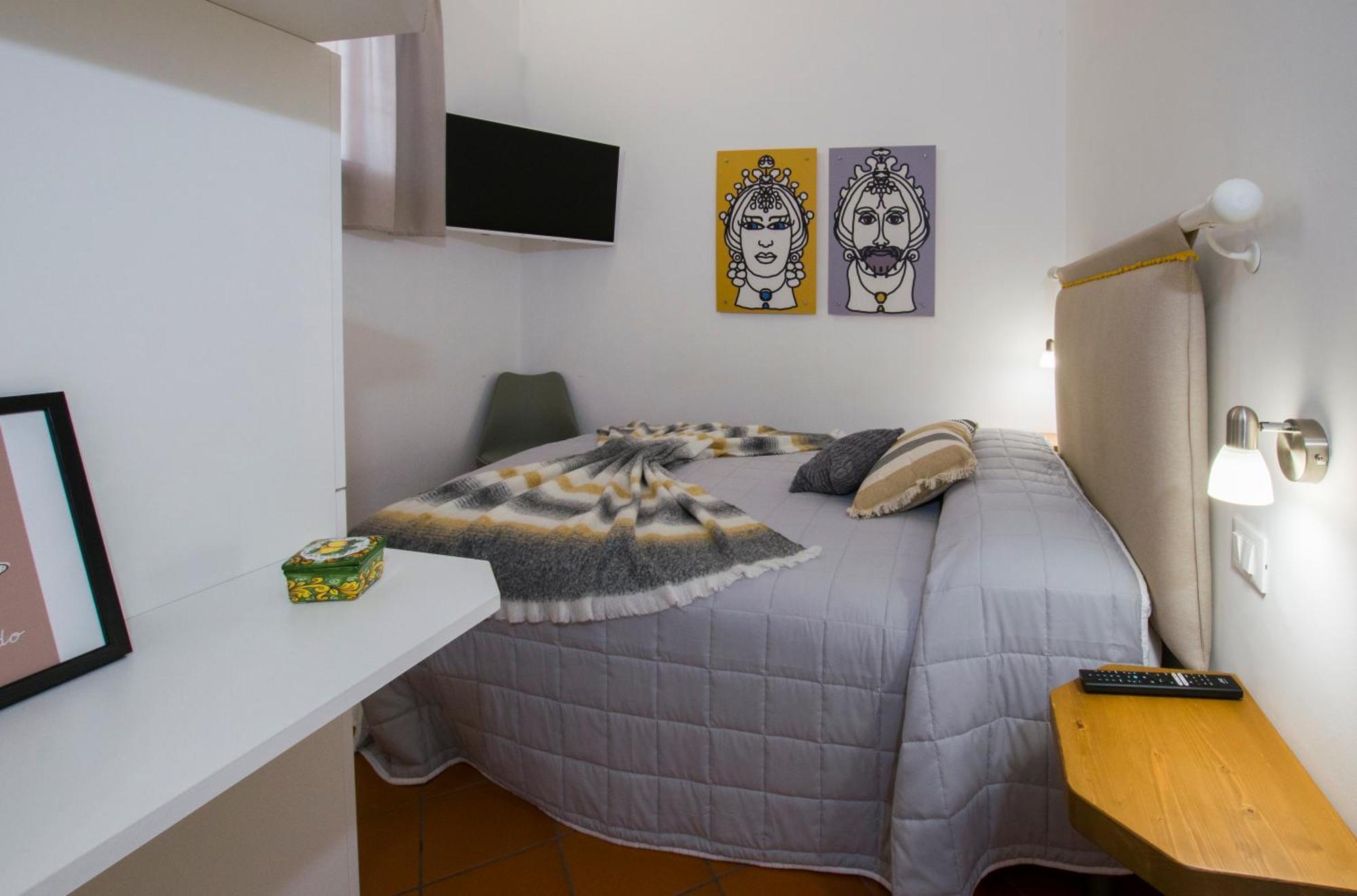 Capo Rama Suites & Rooms Terrasini Bagian luar foto