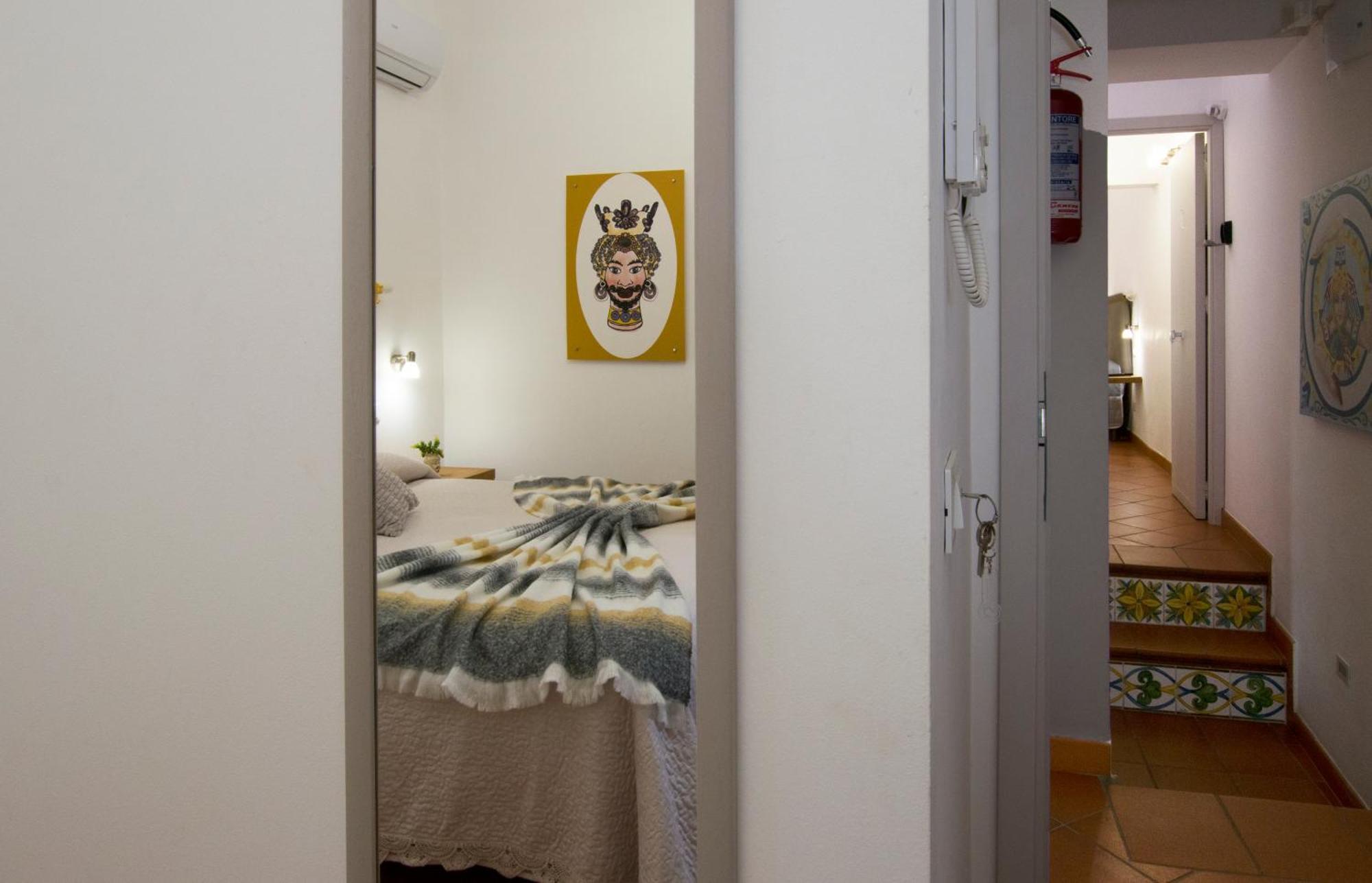 Capo Rama Suites & Rooms Terrasini Bagian luar foto