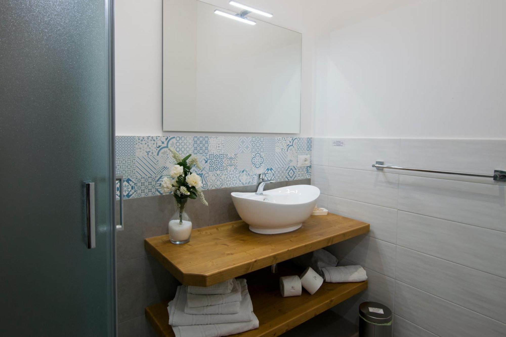 Capo Rama Suites & Rooms Terrasini Bagian luar foto